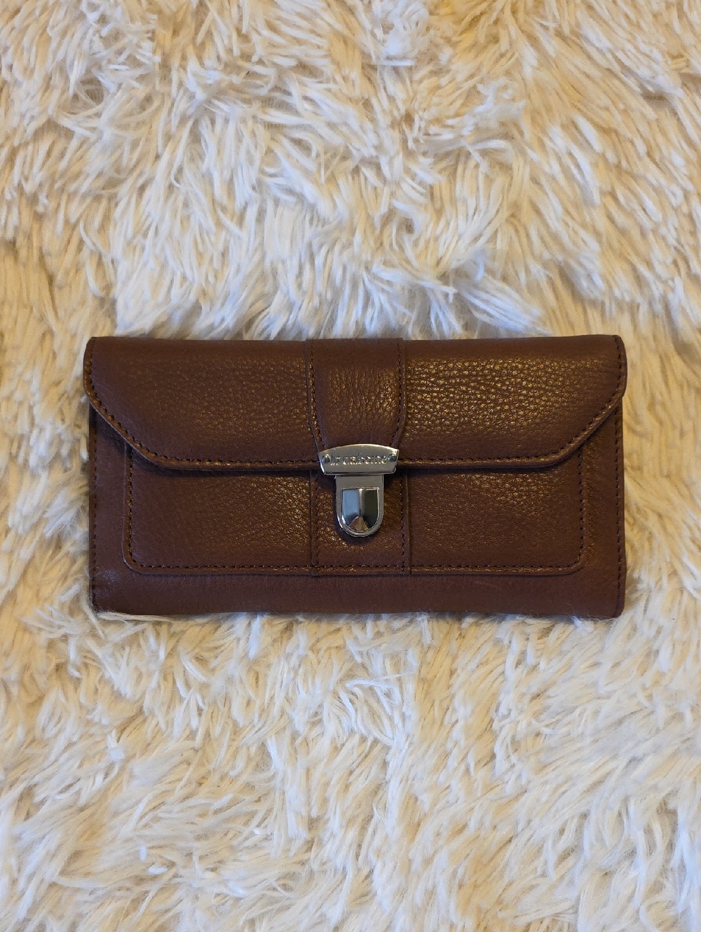Liz Claiborne, Brown Leather Continental Wallet with Silver Turn-Lock
